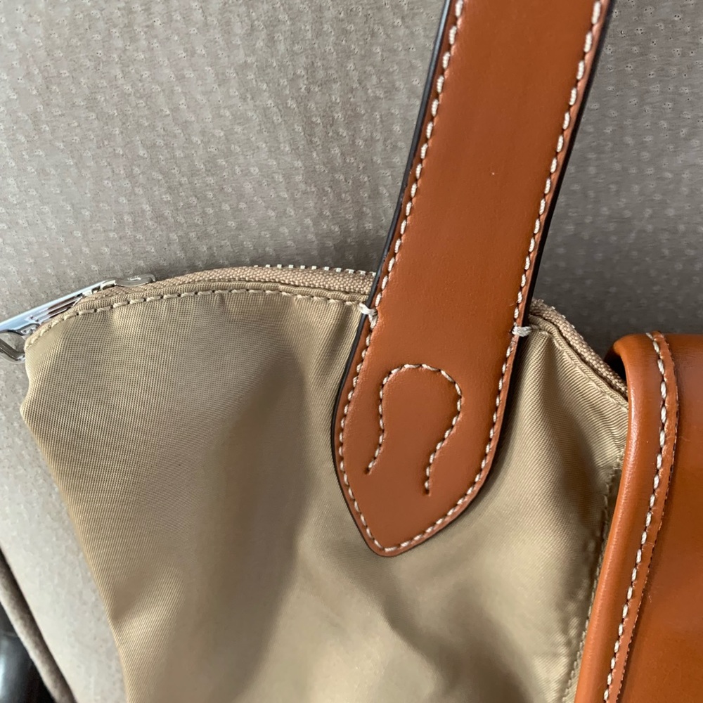 EUC Lauren Ralph Lauren Wooten Nylon and Leather Tote Bag - Picture 4 of 7